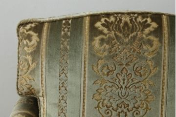 中古　DREXEL HERITAGE(ドレクセルヘリテイジ)　 Upholstery(アップホルスタリー)　クラシカルな佇まいの1人掛けソファ(アームチェア、一人掛け、1P)(R-057071)