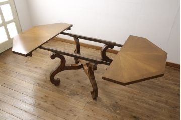 中古　DREXEL HERITAGE(ドレクセルヘリテイジ)　ESPERANTO(エスペラント)　おしゃれな八角形天板のエクステンションテーブル(ダイニングテーブル、4人掛け、6人掛け)(定価約61万円)(R-057081)