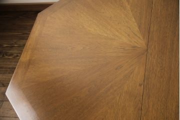 中古　DREXEL HERITAGE(ドレクセルヘリテイジ)　ESPERANTO(エスペラント)　おしゃれな八角形天板のエクステンションテーブル(ダイニングテーブル、4人掛け、6人掛け)(定価約61万円)(R-057081)