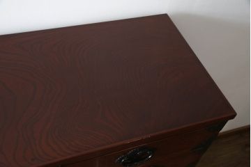 中古　国産　高級工芸家具　松竹梅金具付き!美しい漆塗りの岩谷堂箪笥(チェスト、引き出し、衣装箪笥)(R-057089)