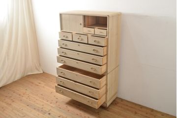 中古　国産　職人手作り　細部までこだわって作られた高級総桐箪笥(胴厚・四方丸)(桐たんす、整理タンス、衣装箪笥、バラ売り可能)(R-057093)