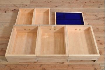 中古　国産　職人手作り　細部までこだわって作られた高級総桐箪笥(胴厚・四方丸)(桐たんす、整理タンス、衣装箪笥、バラ売り可能)(R-057093)