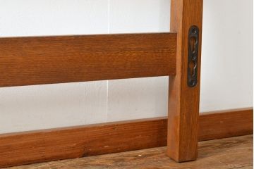 中古　美品　高級品　Stickley(スティックレー、スティックレイ)　キングサイズ!上品な象嵌入りのナラ材製ベッドフレーム(木製ベッド)(R-057100)