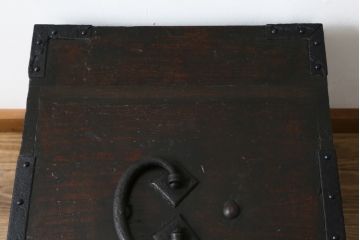 和製アンティーク　総桐　小振りなサイズながら重厚感がただよう船箪笥(掛硯型、懸硯型、和箪笥、時代箪笥、桐たんす、小物収納)(R-057106)