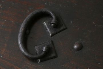 和製アンティーク　総桐　小振りなサイズながら重厚感がただよう船箪笥(掛硯型、懸硯型、和箪笥、時代箪笥、桐たんす、小物収納)(R-057106)