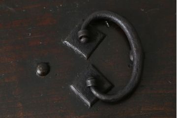 和製アンティーク　総桐　小振りなサイズながら重厚感がただよう船箪笥(掛硯型、懸硯型、和箪笥、時代箪笥、桐たんす、小物収納)(R-057106)