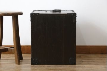 和製アンティーク　総桐　小振りなサイズながら重厚感がただよう船箪笥(掛硯型、懸硯型、和箪笥、時代箪笥、桐たんす、小物収納)(R-057106)