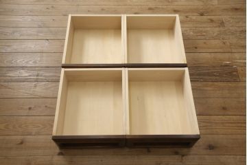 中古　美品　星野民藝(星野民芸)　どっしりとした佇まいと個性的な木目が魅力的なサイドボード(キャビネット、収納棚、戸棚)(R-057110)