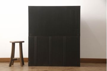 和製アンティーク　前面ケヤキ(欅)材　重厚感あふれる観音開き時代箪笥(和箪笥、収納タンス、チェスト、引き出し)(R-057112)