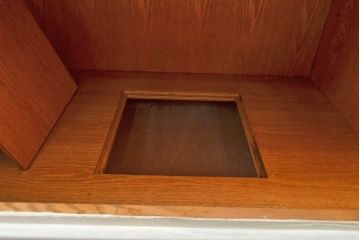 アンティーク風　フレンチスタイルの空間づくりに活躍するカウンターテーブル(収納棚、サイドボード、サイドキャビネット、サイドチェスト)(R-057113)