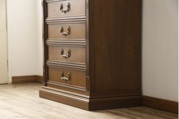 中古　美品　DREXEL HERITAGE(ドレクセルヘリテイジ)　FRANCESCA(フランチェスカ)シリーズ　優美なデザインのチェスト(引き出し)(定価約84万円)(R-057129)