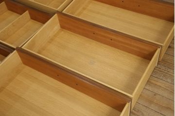 中古　美品　DREXEL HERITAGE(ドレクセルヘリテイジ)　FRANCESCA(フランチェスカ)シリーズ　優美なデザインのチェスト(引き出し)(定価約84万円)(R-057129)
