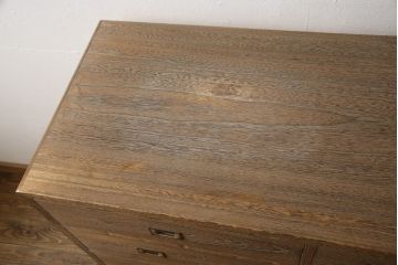 中古　美品　伝統工芸士　中村悟作　焼桐仕上げのモダンなデザインが魅力!和モダンな空間づくりに活躍する紀州箪笥(胴厚、総桐箪笥、総桐たんす、引き出し、サイドチェスト)(R-057134)