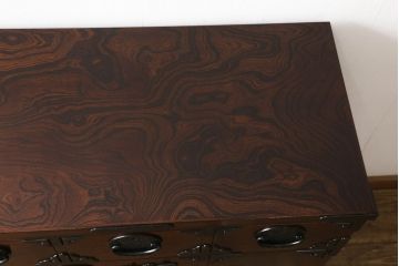 中古　美品　岩谷堂箪笥　菊幸　かくし付き　桜が散りばめられた金具が上品な雰囲気を醸し出す整理箪笥(引き出し、サイドチェスト、整理タンス、小箪笥)(R-057135)