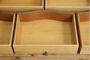 中古　DREXEL HERITAGE(ドレクセルヘリテイジ)　Touraine(ツーレイン)シリーズ　上品な佇まいのランジェリーチェスト(引き出し、サイドチェスト)(R-057136)
