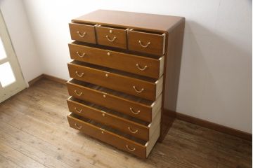 中古　美品　金惣一作　漆塗り　上品でモダンな雰囲気を醸し出す加茂総桐箪笥(総桐たんす、引き出し、チェスト、衣装タンス)(R-057139)