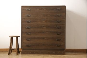 中古　美品　伝統工芸品　田中家具製作所　伝統工芸士　桐匠 稔光作　初音の総桐箪笥　渋い色味が魅力的な大阪泉州桐箪笥(総桐箪笥、総桐たんす、引き出し、サイドチェスト、衣装タンス)(定価約150万円)(R-057140)