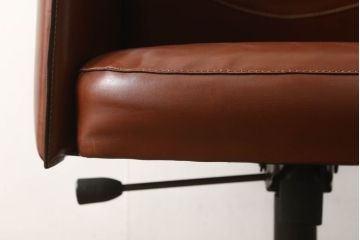 中古　美品　希少!イタリア高級家具　すべて本革張りの贅沢な作り!デスクとチェアのセット(レザー、机、椅子、イス)(R-057144)