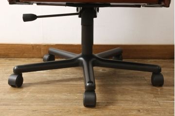 中古　美品　希少!イタリア高級家具　すべて本革張りの贅沢な作り!デスクとチェアのセット(レザー、机、椅子、イス)(R-057144)