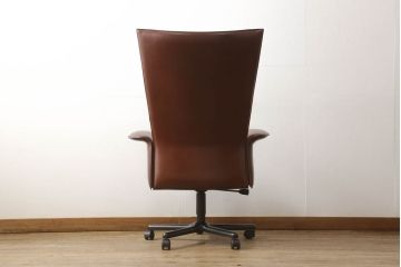 中古　美品　希少!イタリア高級家具　すべて本革張りの贅沢な作り!デスクとチェアのセット(レザー、机、椅子、イス)(R-057144)