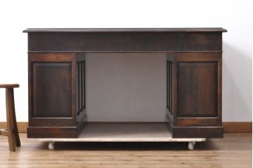 中古　美品　松本民芸家具　重厚でクラシックなデザインがステキなM型両袖机(両袖デスク、ワークデスク)(定価約72万円)(R-057146)