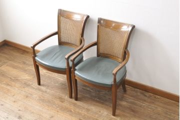 中古　DREXEL HERITAGE(ドレクセルヘリテイジ)　FRANCESCA(フランチェスカ)シリーズ　J917　合皮座面の優雅なアームチェア2脚セット(ダイニングチェア、椅子)(2脚定価　約44万円)(R-057149)