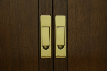 中古　カリモク　domani(ドマーニ)　Morganton(モーガントン)　モダンなデザインがステキなキャビネット　定価約70万円　(R-057154)