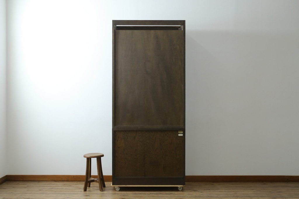 中古　カリモク　domani(ドマーニ)　Morganton(モーガントン)　モダンなデザインがステキなキャビネット　定価約70万円　(R-057154)