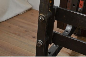 フランスアンティーク　パイン材　特大!インダストリアルな空間づくりにおすすめの鉄脚テーブル(作業台、アイアンレッグワークデスク、在宅ワーク、在宅用)(R-057182)