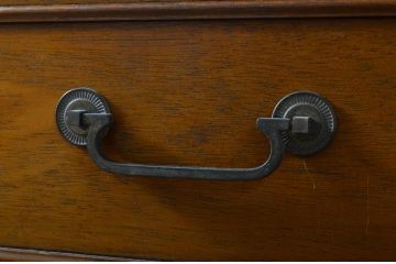 中古　DREXEL HERITAGE(ドレクセルヘリテイジ)　Triune(トライユン)　凛とした佇まいの食器棚(定価約90万円)(カップボード、キャビネット、収納棚、飾り棚)(R-057185)