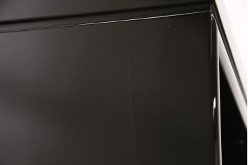 中古　美品　高級民芸家具　華やかな孔雀の螺鈿(らでん)細工が目を引く飾り棚(定価約90万円)(収納棚、戸棚、茶棚)(R-057188)