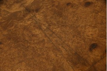 イギリスヴィンテージ　バーチ材　バーズアイの天板がおしゃれな高級ニーホルデスク(両袖机、コンソールテーブル、ビンテージ、在宅用、在宅ワーク)(R-057190)