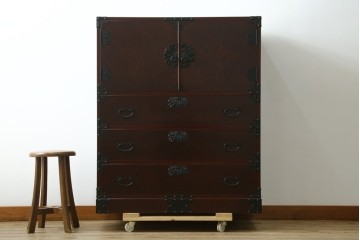 中古　美品　ケヤキ(欅)材・中桐　落ち着いた品のある佇まいが魅力的な国産民芸箪笥　(R-057191)