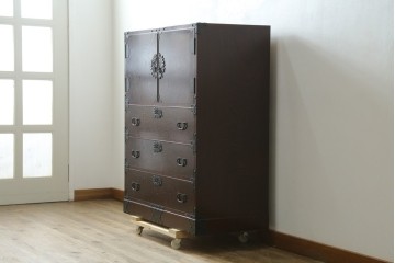 中古　美品　ケヤキ(欅)材・中桐　落ち着いた品のある佇まいが魅力的な国産民芸箪笥　(R-057191)