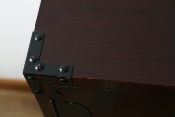 中古　美品　ケヤキ(欅)材・中桐　落ち着いた品のある佇まいが魅力的な国産民芸箪笥　(R-057191)