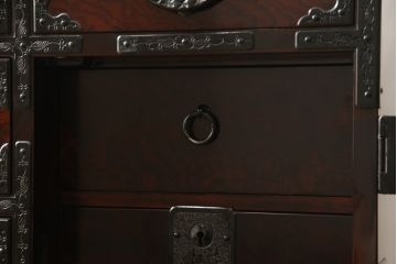 中古　美品　民芸家具　熊野洞　木地呂塗り　欅(ケヤキ)　落ち着きのある色合いと取り入れやすいサイズが魅力の仙台箪笥(整理タンス、収納箪笥、引き出し、サイドチェスト)(R-057200)