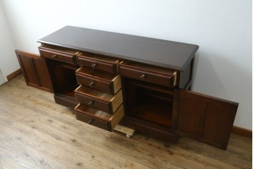 中古　北海道民芸家具　木のあたたかみを感じるサイドボード　(R-057202)