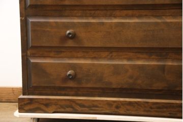 中古　北海道民芸家具　上品な佇まいが魅力的なチェスト(整理タンス、収納タンス、衣装タンス、引き出し)(R-057203)
