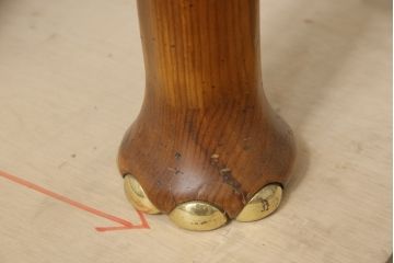 中古　バロッサバレンティ(VARO,S.A. VALENTI)　個性的なデザインが面白いエレファントテーブル(机、デスク、象テーブル)(R-057204)