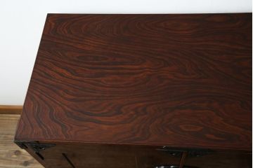 中古　美品　民芸家具　漆の綺麗な木地呂塗りが魅力　岩谷堂箪笥の着物箪笥(引き出し、衣装タンス、和箪笥)(R-057208)
