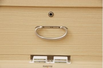 中古　美品　収納力抜群!上品な佇まいが魅力的な加茂桐箪笥(桐たんす、衣装箪笥、着物箪笥、和タンス)(R-057209)