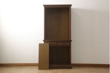 中古　美品　北海道旭川 近藤工芸　Solid Furniture OAK (ソリッドファニチャー オーク)　オーク材　品のあるデザインが魅力的なキャビネット(戸棚、収納棚、食器棚、カップボード)(R-057213)