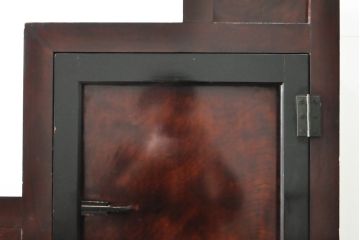 和製アンティーク　上手物!!　二方ケヤキ(欅)材　杢目が味わい深い!艶やかな漆が綺麗な三分割階段箪笥(時代箪笥、和タンス、収納箪笥)(R-057242)