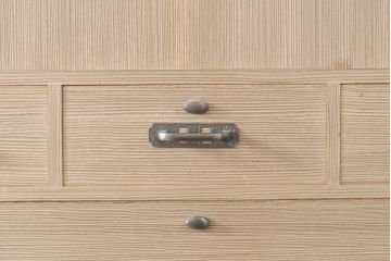 中古　国産　手造り　凛とした佇まいが魅力的な総桐箪笥(胴丸、桐たんす、収納箪笥、衣装タンス、和タンス)(R-057243)