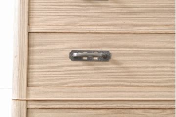 中古　国産　手造り　凛とした佇まいが魅力的な総桐箪笥(胴丸、桐たんす、収納箪笥、衣装タンス、和タンス)(R-057243)