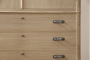 中古　美品　国産手造り家具　凛とした佇まいが魅力的な総桐箪笥(胴丸、桐たんす、収納箪笥、衣装タンス、和タンス、バラ売り可能)(R-057244)