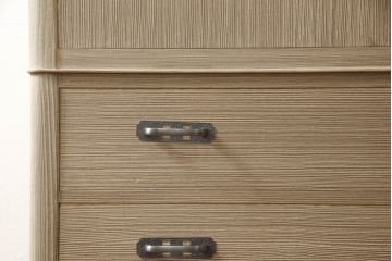 中古　美品　国産手造り家具　凛とした佇まいが魅力的な総桐箪笥(胴丸、桐たんす、収納箪笥、衣装タンス、和タンス、バラ売り可能)(R-057244)