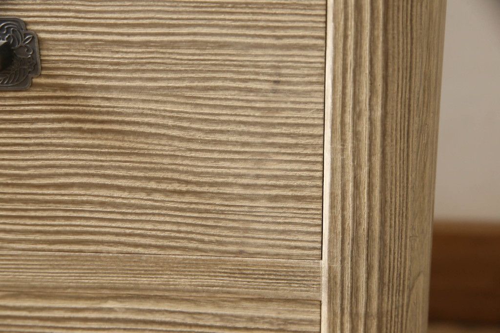 中古　美品　国産手造り家具　凛とした佇まいが魅力的な総桐箪笥(胴丸、桐たんす、収納箪笥、衣装タンス、和タンス、バラ売り可能)(R-057244)