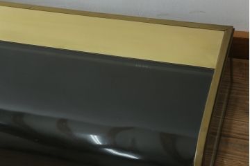 フランスアンティーク　激レアデザイン!　真鍮枠　ディスプレイにおすすめ!背面鏡張りのRガラス卓上ショーケース(ガラスケース、陳列棚、店舗什器、曲げガラス)(R-057258)