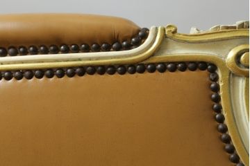 中古　SILIK(シリック)　本革と細やかな彫刻が高級感あふれるデスクチェア(定価約90万円)(アームチェア)(R-057259)